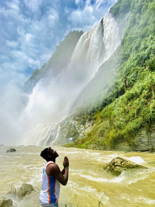 Don’t go chasing waterfalls at Guanling 安顺 Don’t go chasing waterfalls at Guanling 安顺