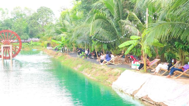 ณ อุบลของฝาก & คาเฟ่พิบูลมังสาหาร