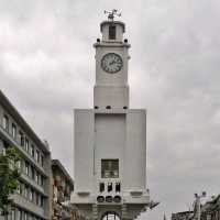 Quanzhou's lively West Street