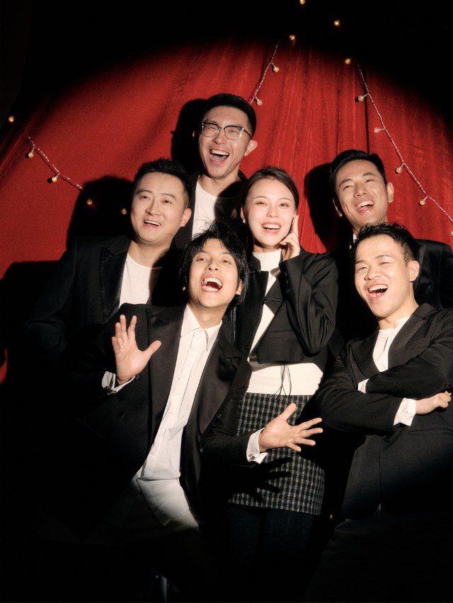 西安·春花Comedy｜沉浸喜劇爆笑演出｜酒吧即興喜劇｜邊喝邊看｜線下綜藝秀｜解壓打卡｜脱口秀節目｜曲苑雜壇 | 春花歡樂劇場