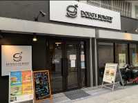 沖縄　石垣島ダグズ・バーガーのプレミアム多良間牛バーガーに大満足❗️
