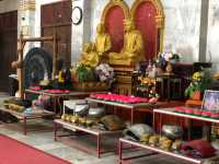 Wat Machimmaram (Sitting Buddha)