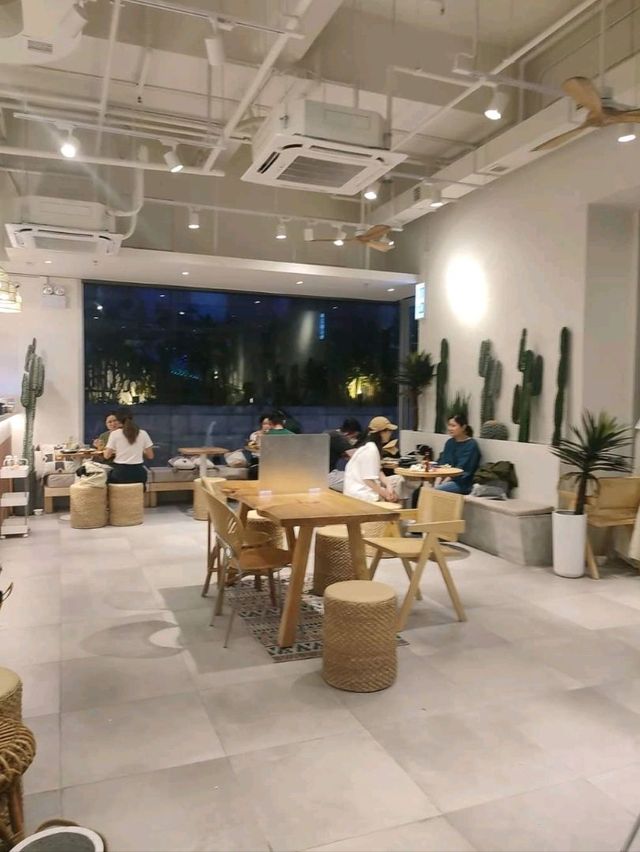 放工最愜意的事情, 與好友享受打卡的時光.....