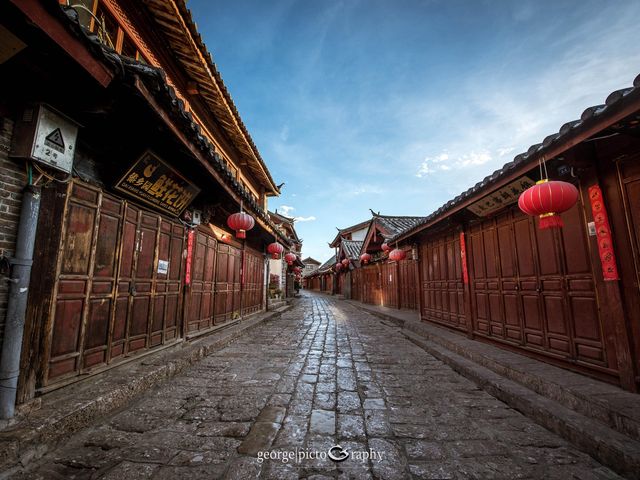 Walking in The Ancient Town of Lijiang@Yunnan Walking in The Ancient Town of Lijiang@Yunnan