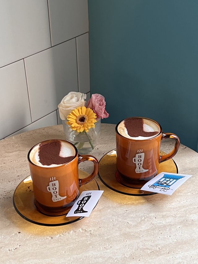 韓国/ソウル【延南洞】可愛いパリのBoot Cafeが延南洞に新オープン💙