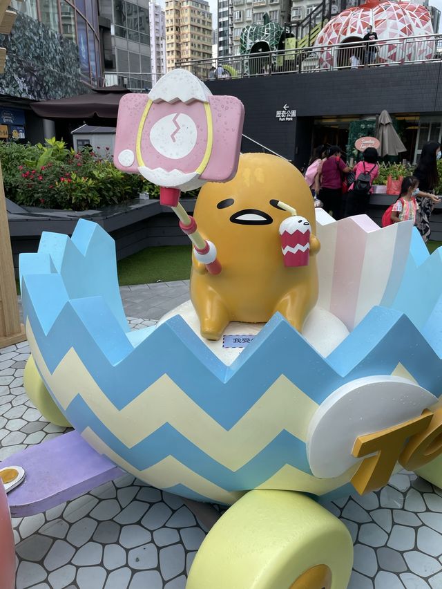 蛋黃哥日本大阪旅行團