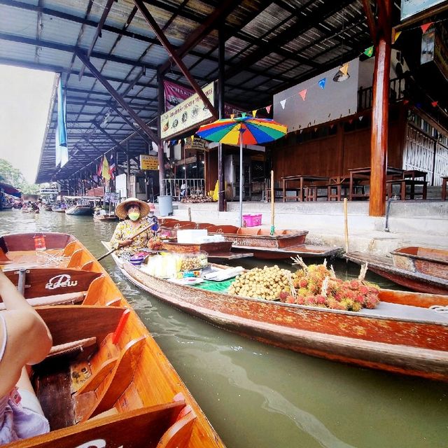 Most Popular Floating Market(Damnoen)