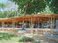 The Oxygen Pattaya คาเฟ่ริมทะเลสไตล์ tropical