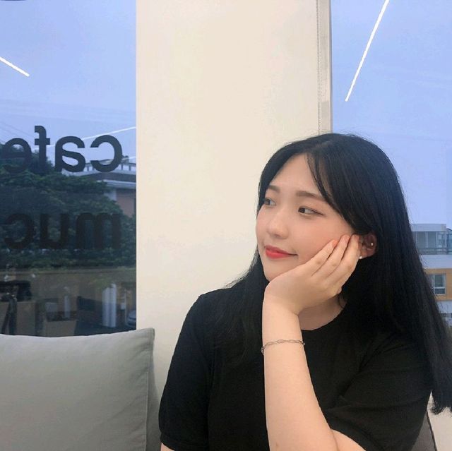 제주, 동네에 있던 조용한 카페 무채색 🤍🖤