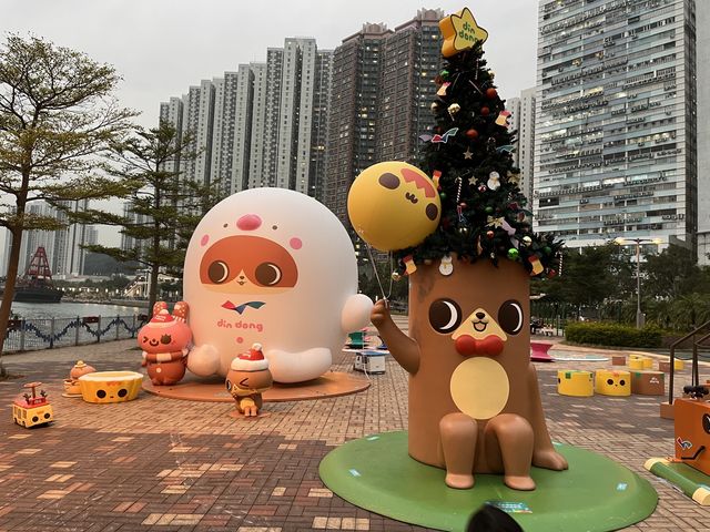 荃灣海旁《癲噹》