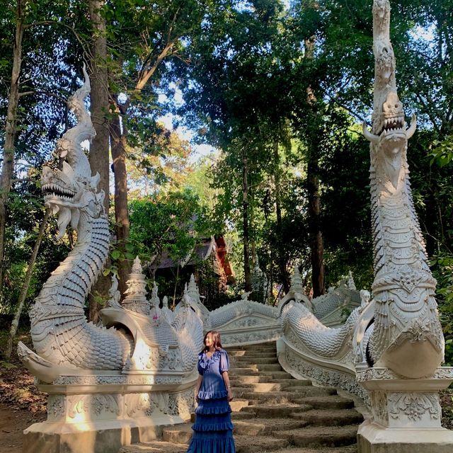 วัดหลวงขุนวิน วัดซ่อนตัวอยู่ในป่า