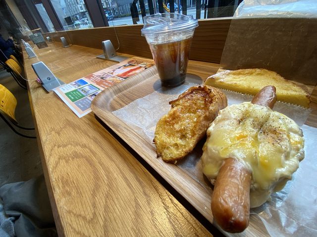キャナルシティ近く。明太フランスの名店フルフル