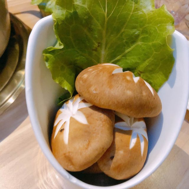 🇹🇭隱身在街頭裡的泰式火鍋店🍲 Rolling Thai 泰滾 Rolling Thai 泰式火鍋(南京店）