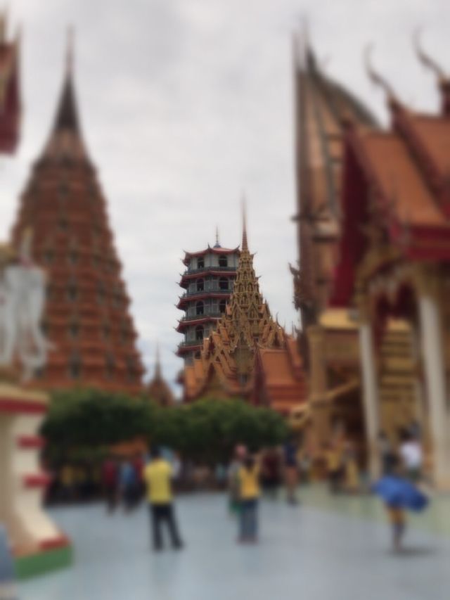 วัดถ้ำเสือความสวยงามบนยอดเขา