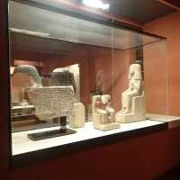 Lourve - The World Most Popular Musuem