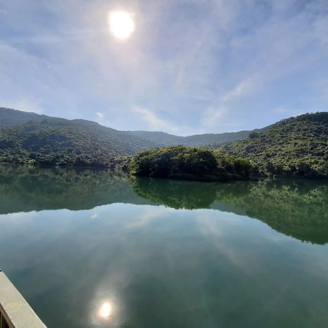 河背水塘 