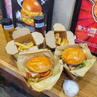 份量十足安格斯漢堡|HKBurger