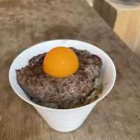visonにあるバラックというお店で松飯炭（マンハッタン）にやって来ました！