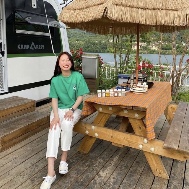 서울 근교 캠핑장 이색숙소 추천 카라반 2696