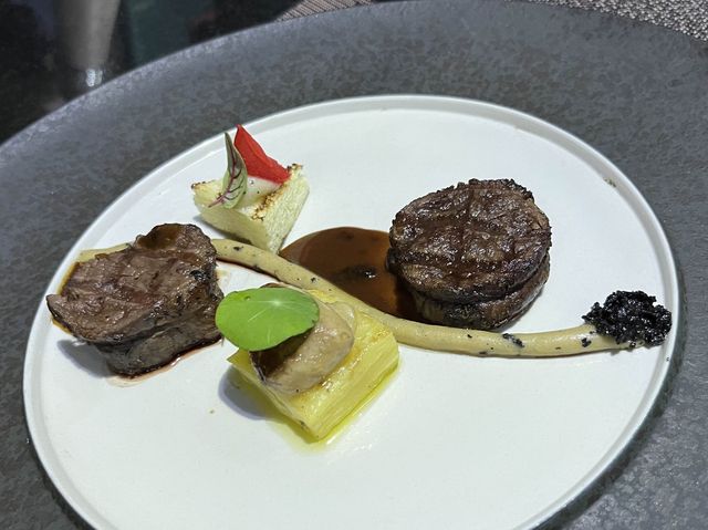 Fine Dining at Koral Aquarium Restaurant