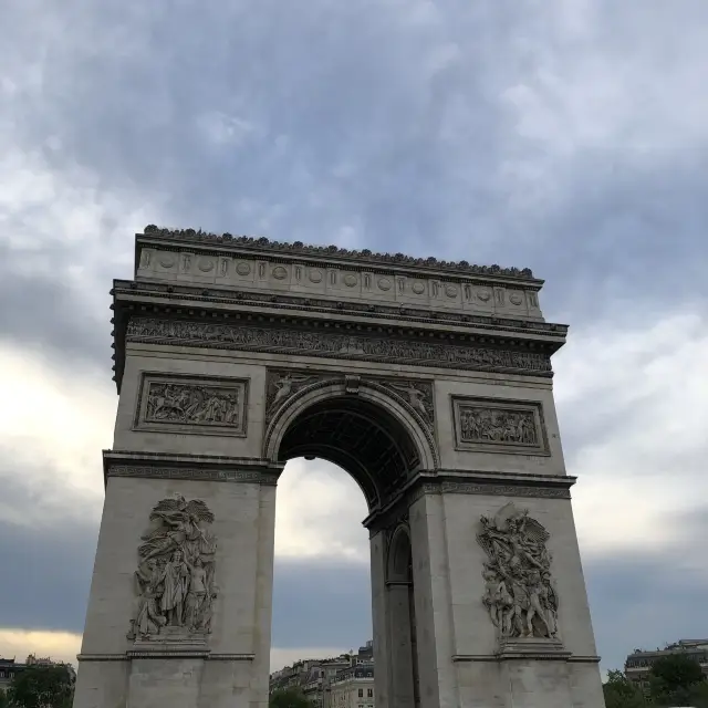 Champs-Élysées, Paris France 🇫🇷 