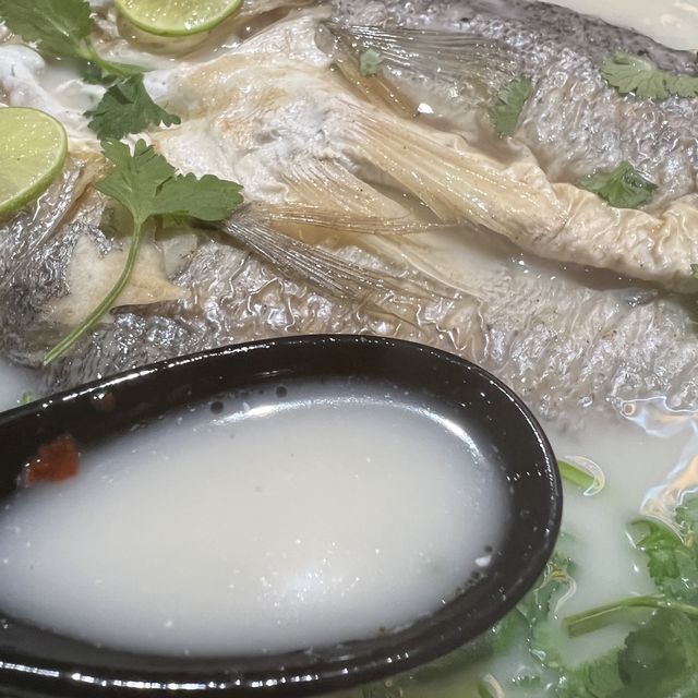 尖沙咀超抵食烤魚拼火鍋放題