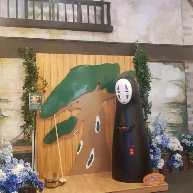 지브리 덕후 모여라! 센과치히로 카페