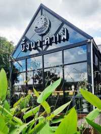 บิ้งนา คาเฟ่ คาเฟ่ท่ากลางหุบเขา 🏔☕️