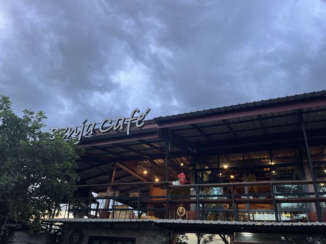 ข้าวทุ่งเบ็ญจา cafe&Homestay 🥬🥦🌽