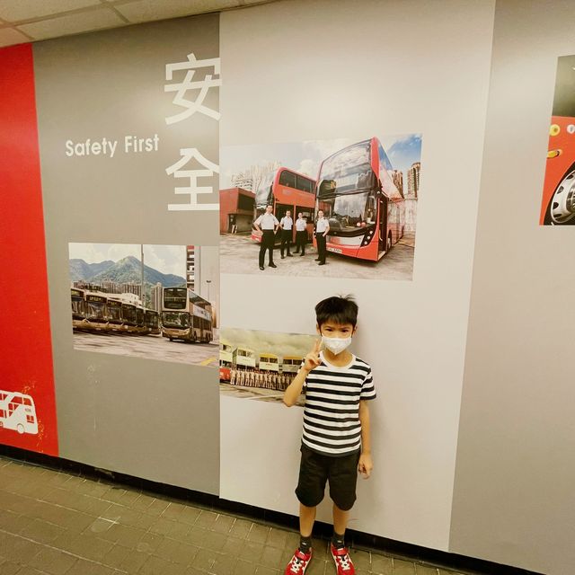 巴士遊學團