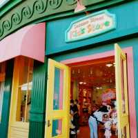 ユニバーサル・ワンダーランド　お土産屋　USJ