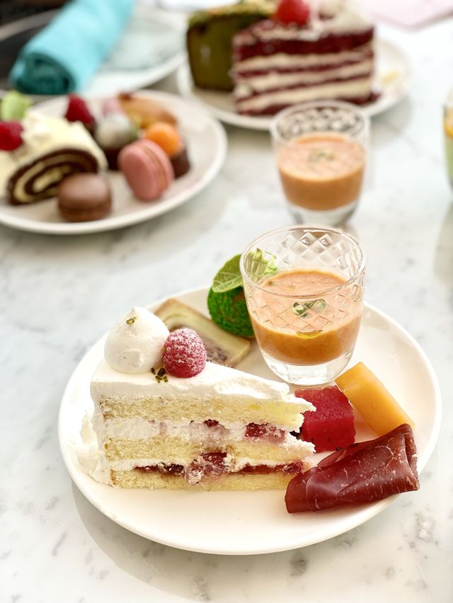 。高質靚景甜品下午茶Buffet。