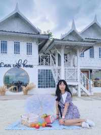 ลออคาเฟ่ คาเฟ่บ้านเรือนไทยประยุกต์