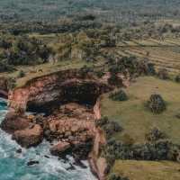 KARANG BOLONG BEACH : PACITAN