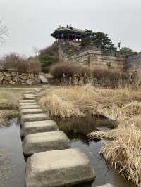 산책하기 딱인 수원화성 둘레길