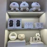 แวะทักทาย Line Friends Characters ที่ฮงแด 