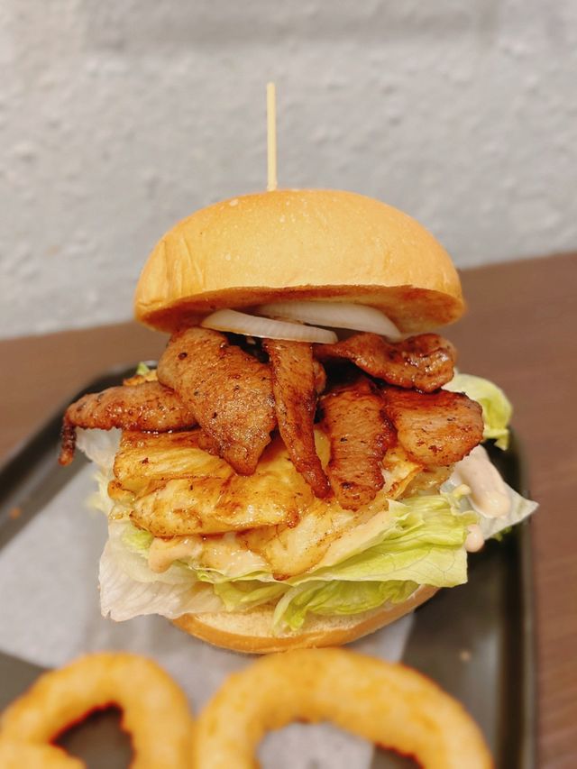 用心小店巨型🍔