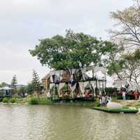 ริมลากูน คาเฟ่ แอนด์ เรสเตอรองต์  คาเฟ่และร้านอาหา