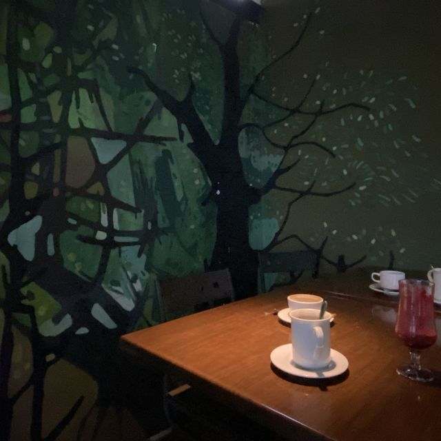 Dine in a Tree 🌳 