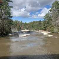 Afternoon hiking the looking glass falls