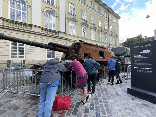 【ウクライナ🇺🇦】実際に使われていた！？戦車たち