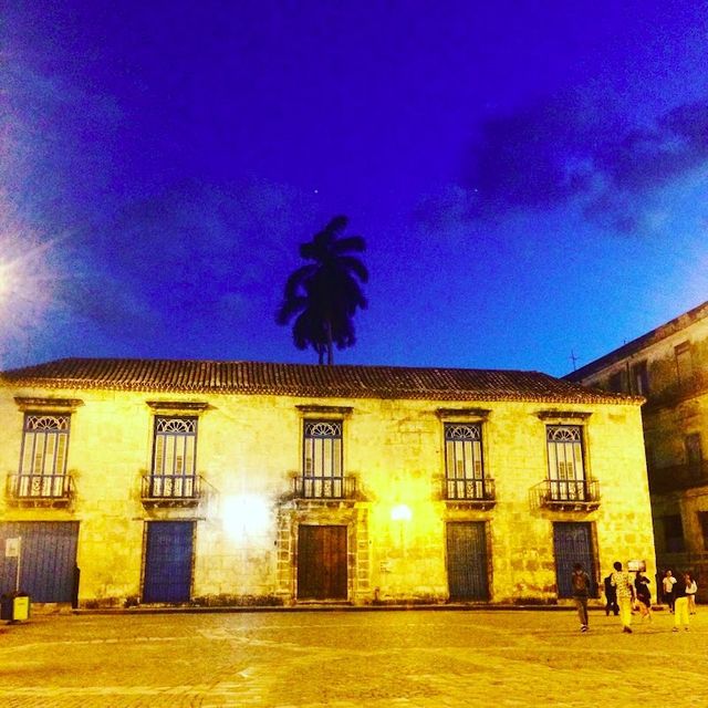 Admiring the architecture in Havana 