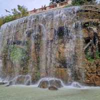 Beautiful waterfall in Nice 🇫🇷 