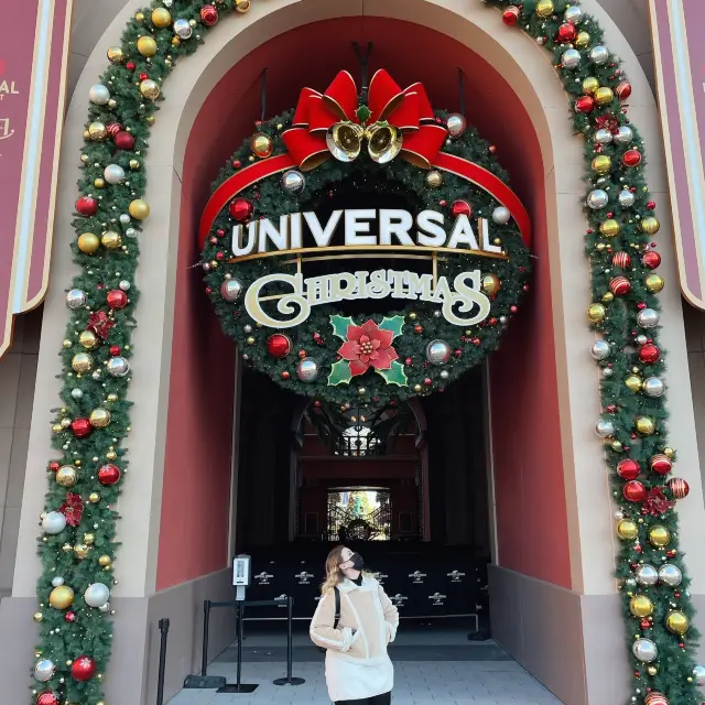 A Christmas at Universal 