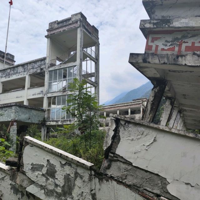 Earthquake memorial and ruins near Chengdu