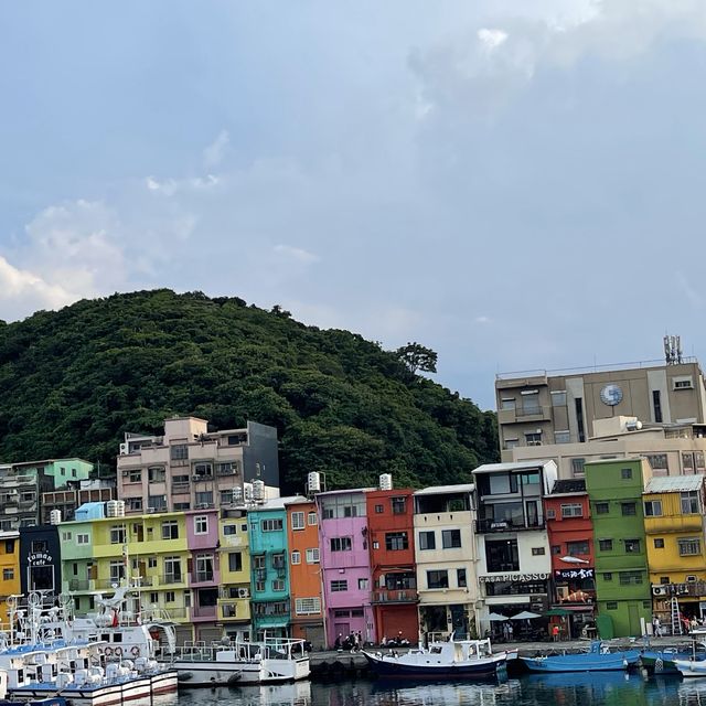 基隆正濱漁港彩色屋 🏠 台版威尼斯 義大利五漁村 IG 打卡熱門景點！