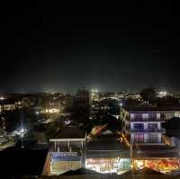โรงแรมพีเอ็ม วังเวียง, ลาว