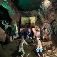 A walk in Hell down at Haw Par Villa