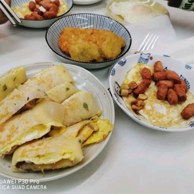 亮晶晶早餐店，巷子裡的美味早餐