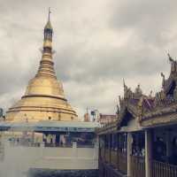 เจดีย์โบตาทาวน์/ เทพทันใจ